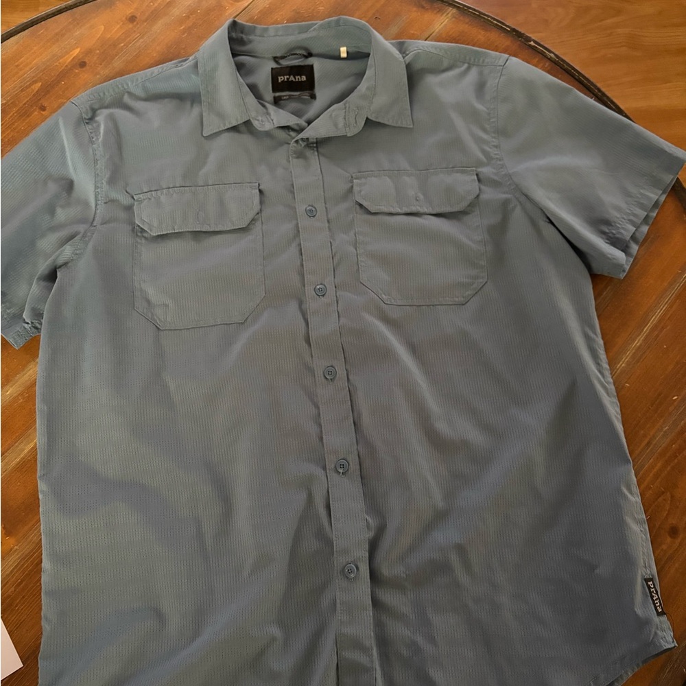 Prana Men's Large Blue Short Sleeve Shirt